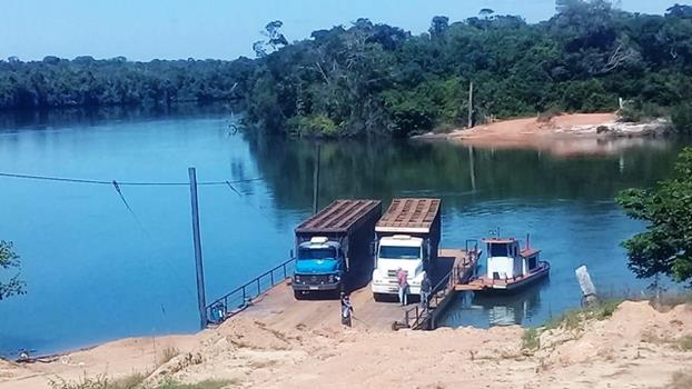 Em vistoria, representantes da Marinha interditam balsas em Porto dos Gaúchos e Juara