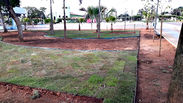 Prefeitura e Sematur realizam reforma e revitalização da Praça Leopoldina Wilke no centro de Porto dos Gaúchos