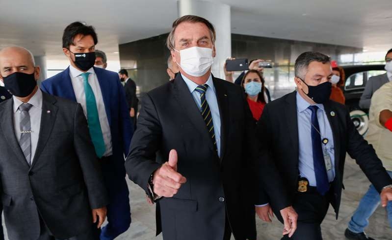 Governo Federal diz ao STF que não é responsável por atraso na compra de vacinas