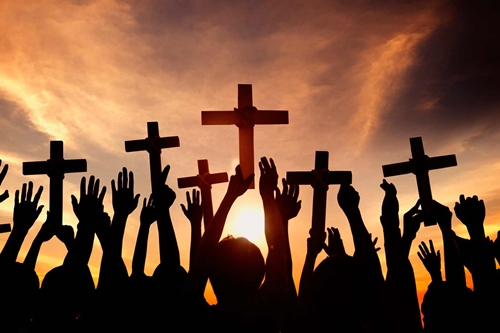 Governo de MT sanciona lei que reconhece a atividade religiosa como essencial